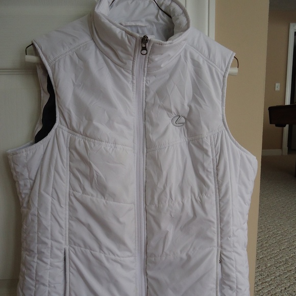 Port Authority Jackets & Blazers - Lexus Vest White Puffer Large